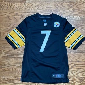 Never worn Pittsburg Steelers jersey